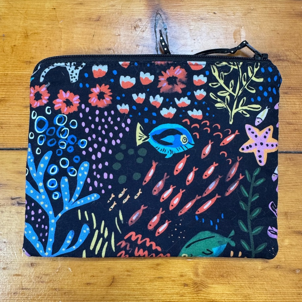 Brand New Ocean Print Zipper Pouch